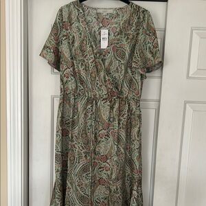 NWT Loft Paisley Print Green Dress